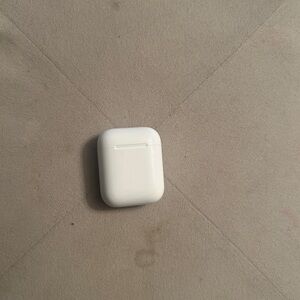 White Wireless AirPods